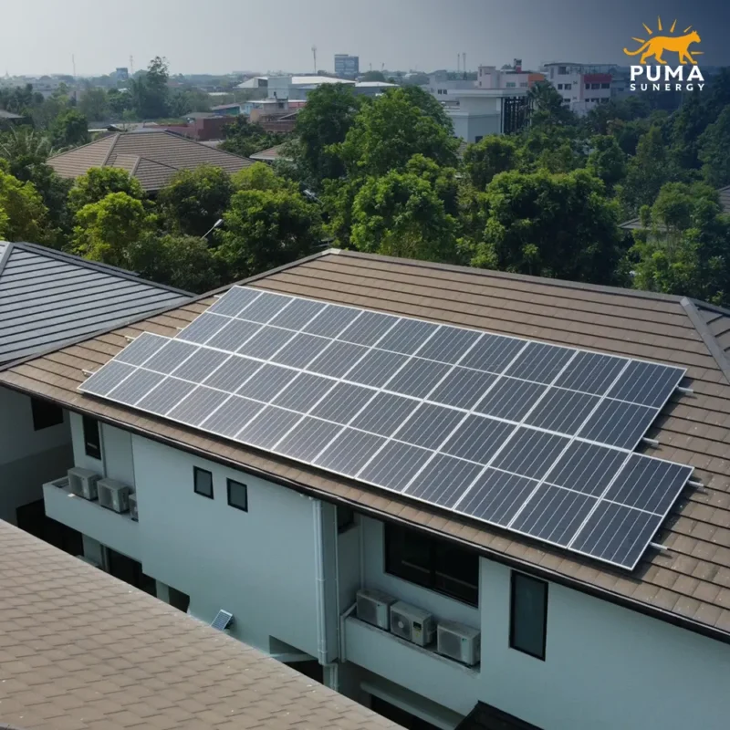 ผลงานติดตั้งโซล่าเซลล์ บ้านพักอาศัย ขนาด 12 kW แผง 24 แผง เขตตลิ่งชัน กรุงเทพมหานคร ปลอดภัยด้วย Microinverter โดย PUMA SUNERGY